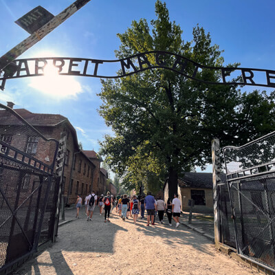 Die AG vor Ort in Ausschwitz